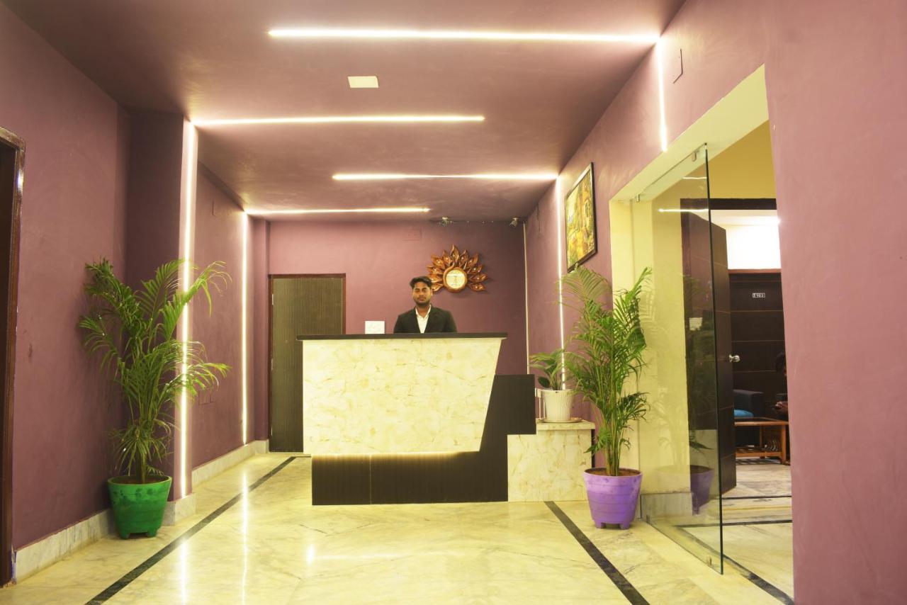 The Greenstar Inn Premium Бхубанешвара Экстерьер фото