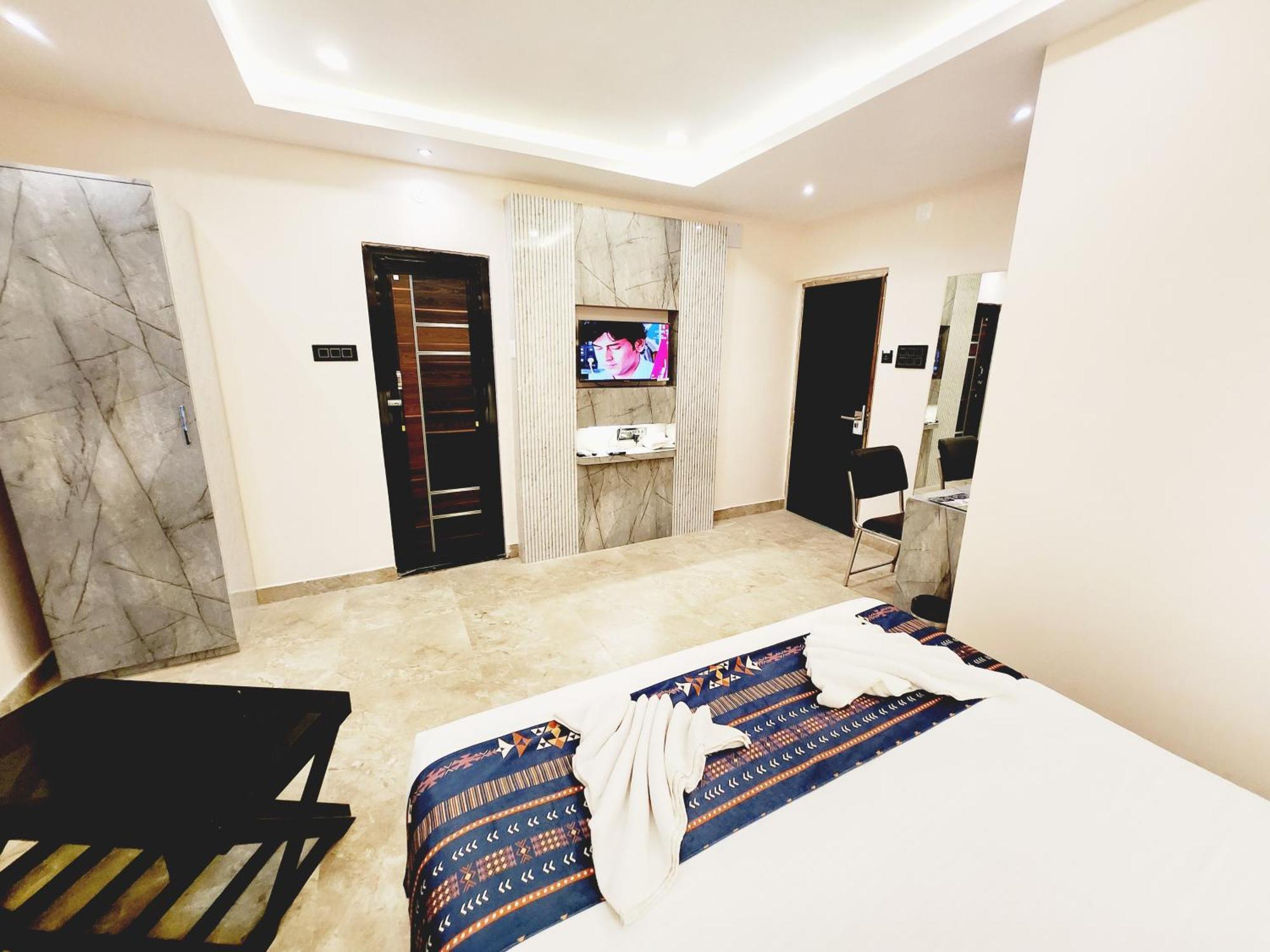 The Greenstar Inn Premium Бхубанешвара Экстерьер фото