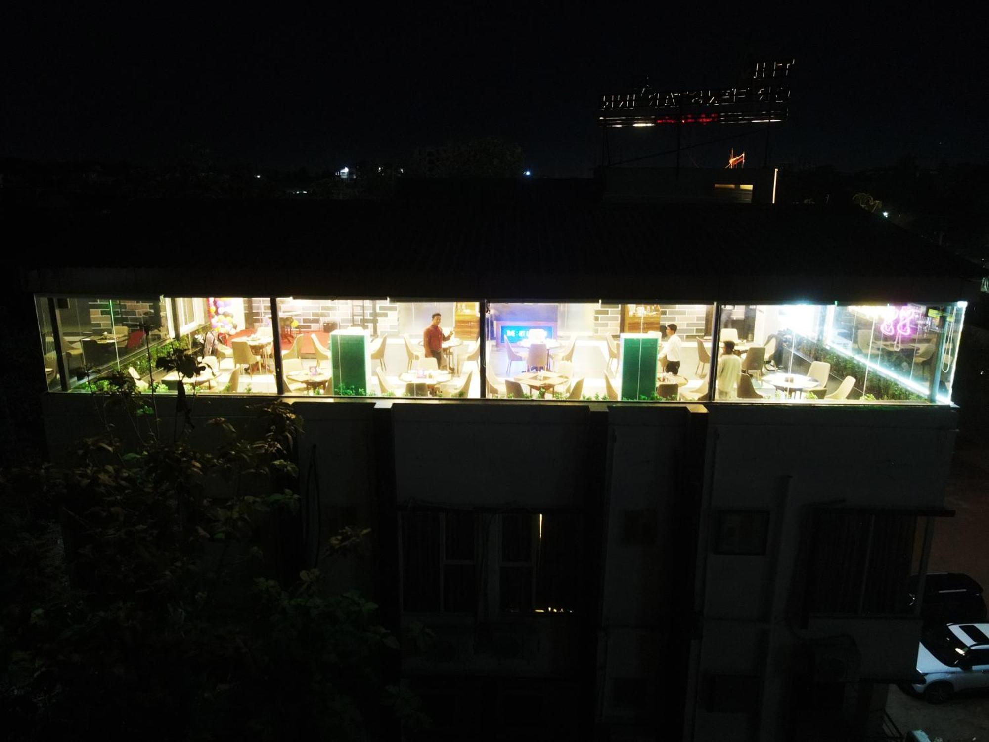 The Greenstar Inn Premium Бхубанешвара Экстерьер фото